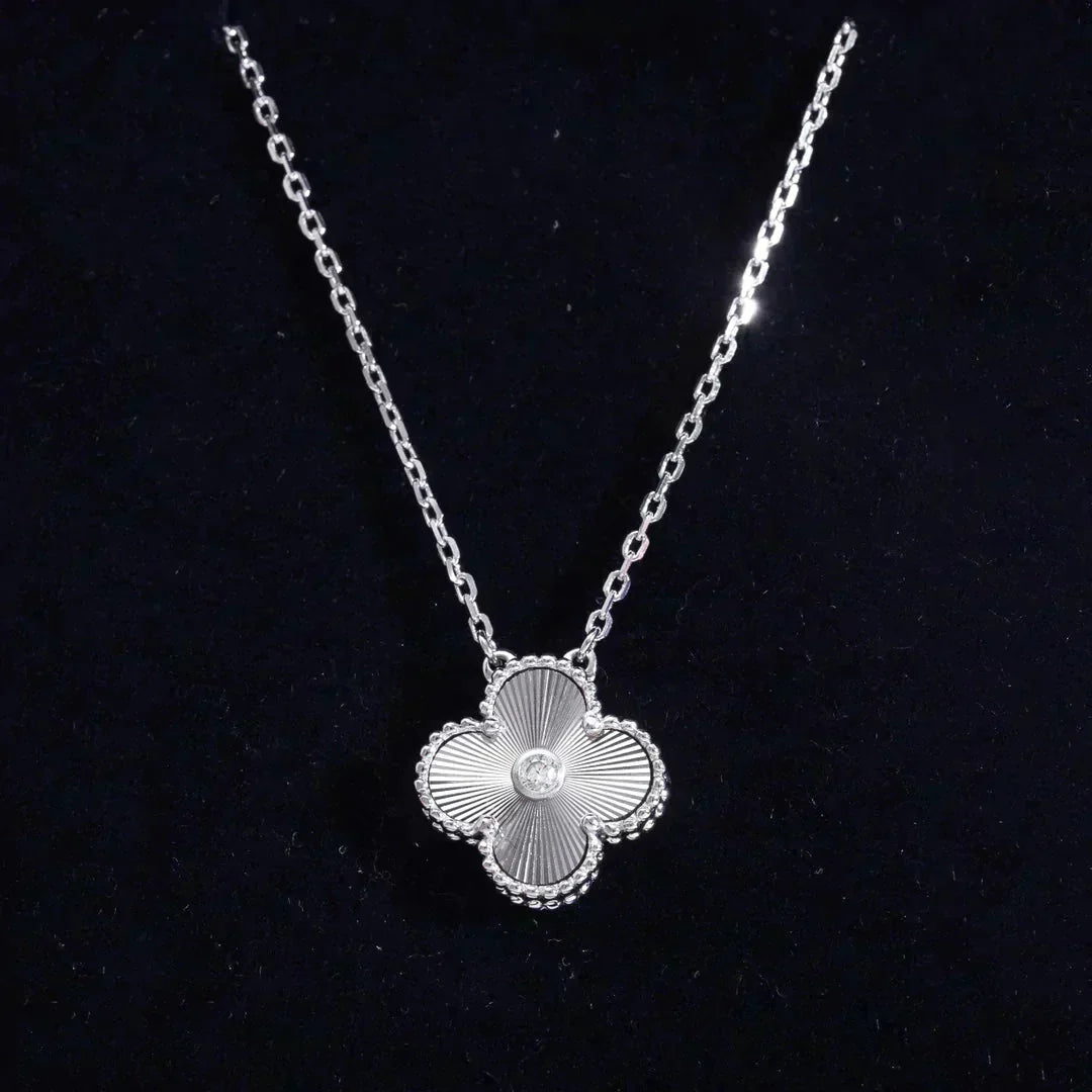 [AgudoJewelry]CLOVER  15MM DIAMOND LASER NECKLACE SILVER