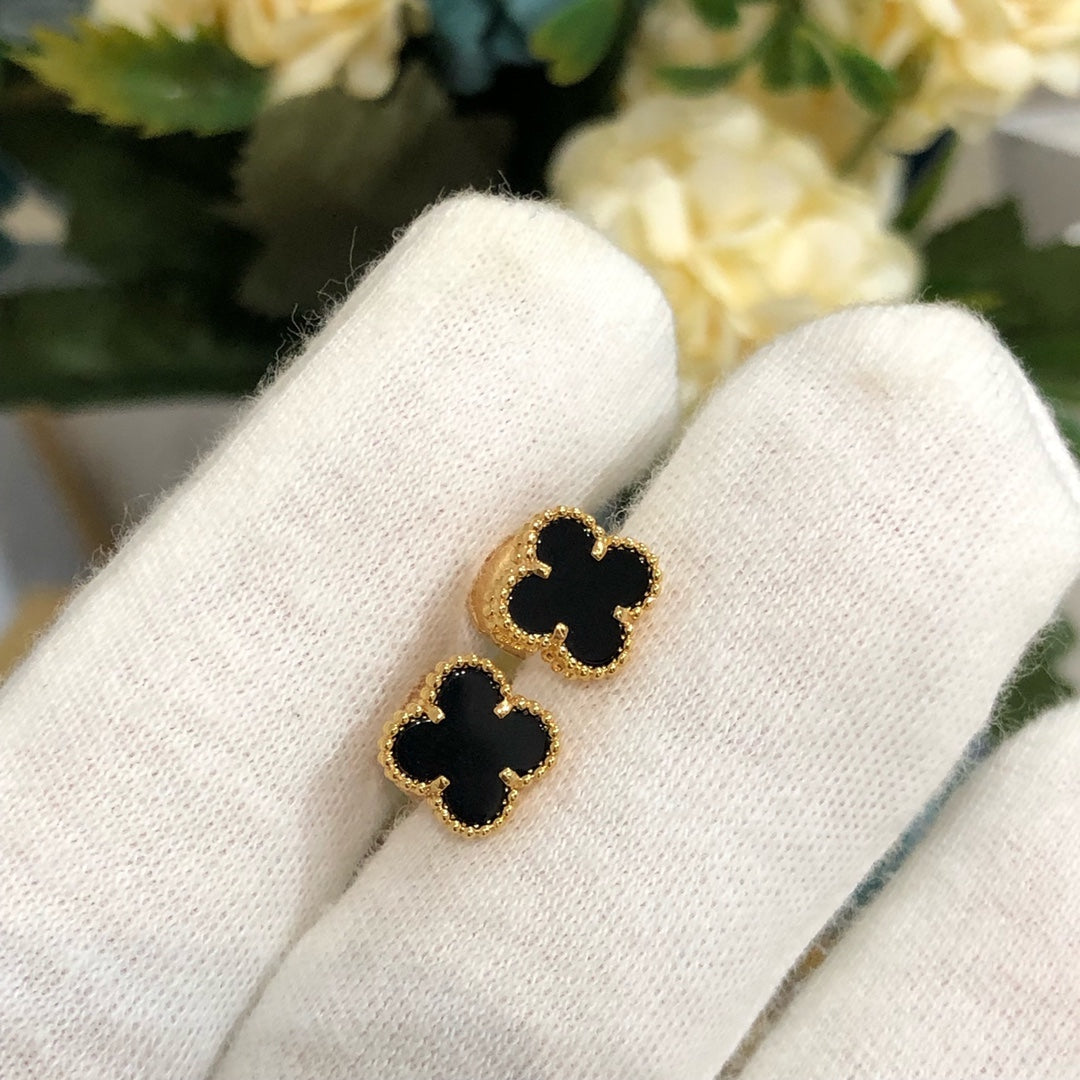 [Agudo Jewelry]CLOVER MINI GOLD EARRINGS