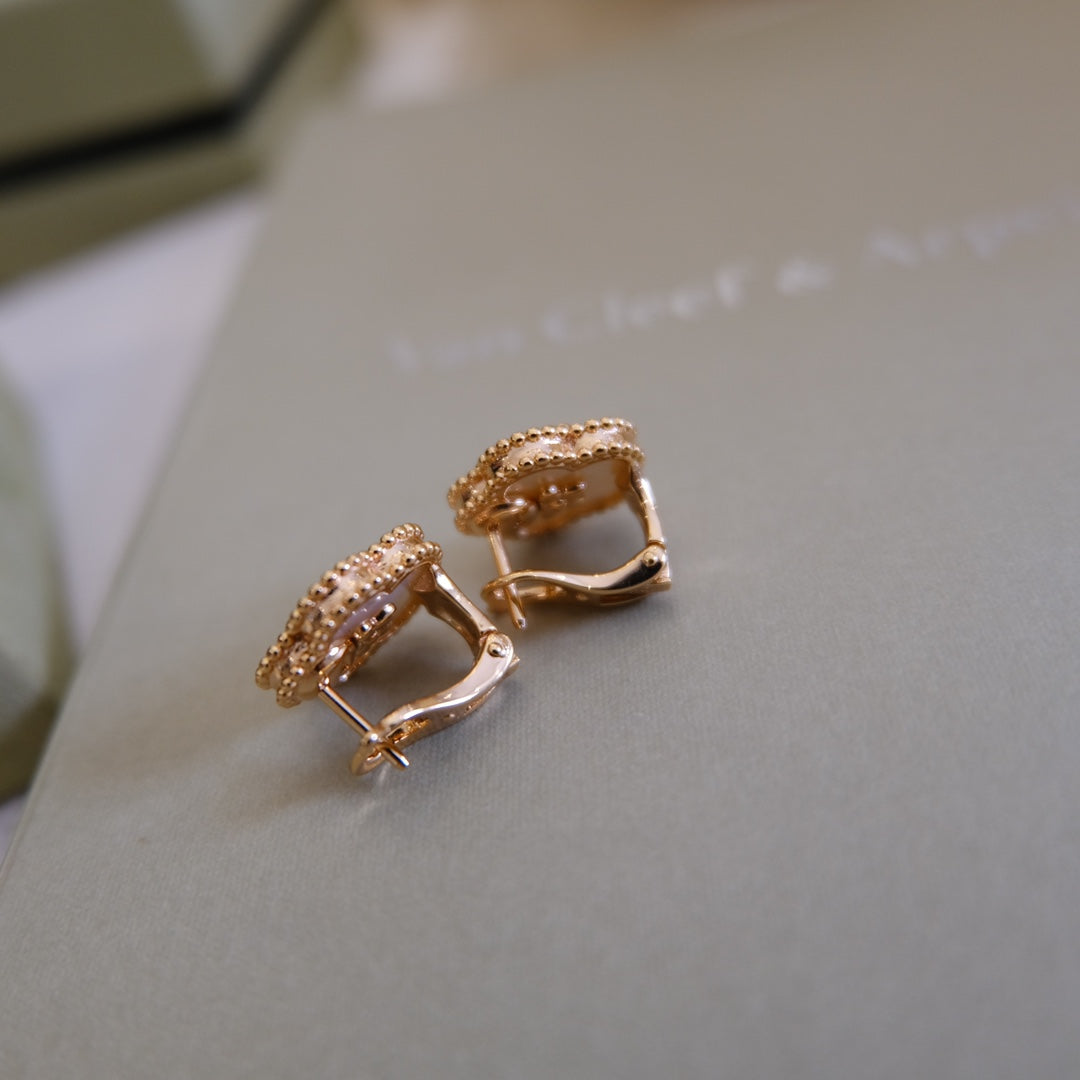 [Agudo Jewelry]LUCKY PINK GOLD WHITE MOP EARRINGS