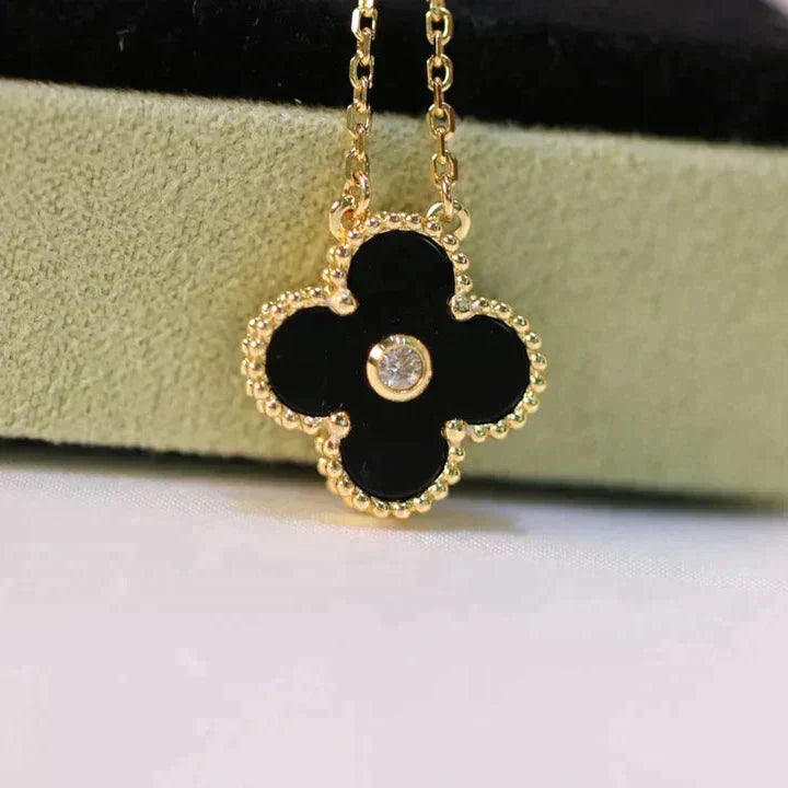 [Agudo Jewelry]CLOVER 15MM DIAMOND ONYX NECKLACE