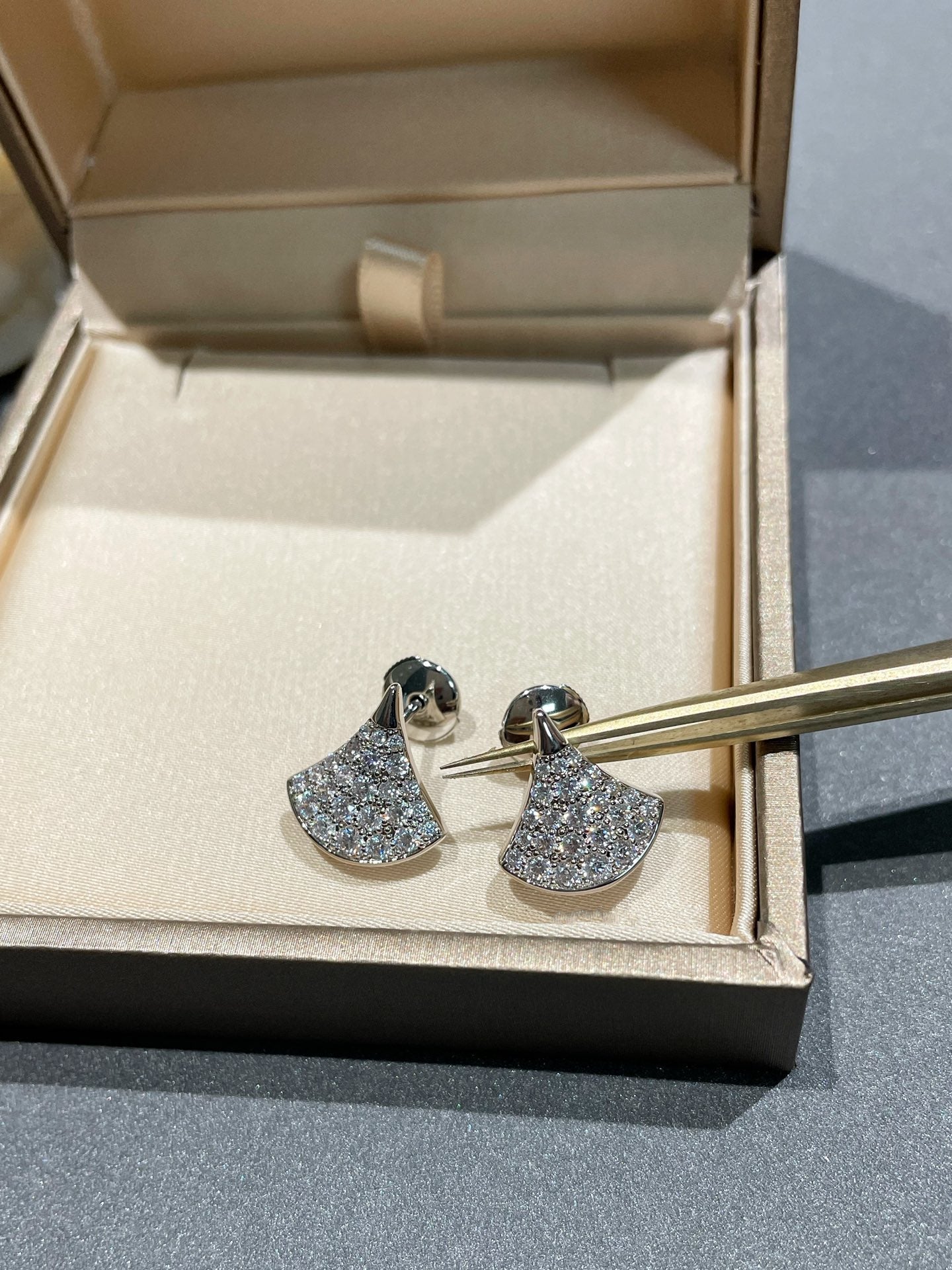 [Agudo Jewelry]DREAM STUD EARRINGS DIAMOND