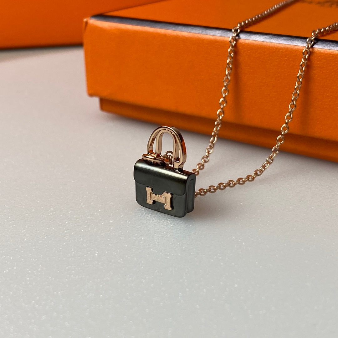 [Agudo Jewelry]CONSTANCE BLACK PEDANT PINK GOLD NECKLACE