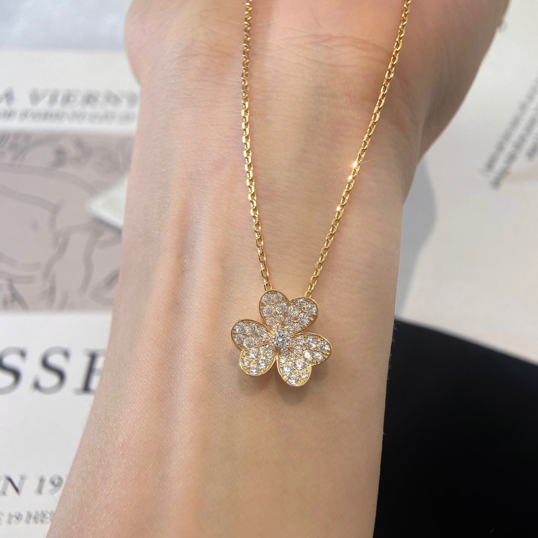 [Agudo Jewelry]FLOWER DIAMOND NECKLACE