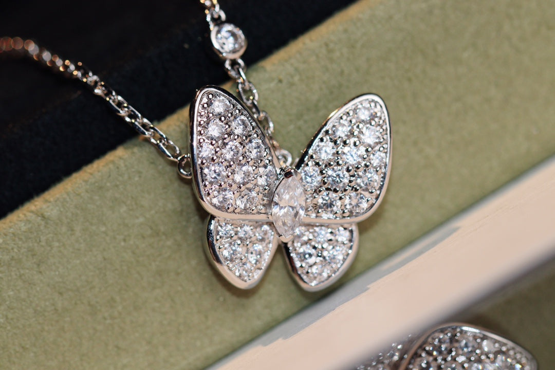 [Agudo Jewelry]BUTTERFLY DIAMOND NECKLACE