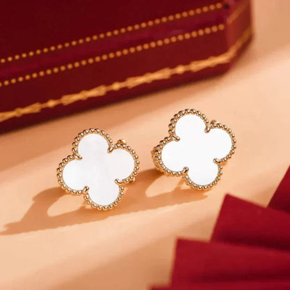 [Agudo Jewelry]CLOVER MEDIUM 1 MOTIFS  WHITE MOP STUD EARRINGS