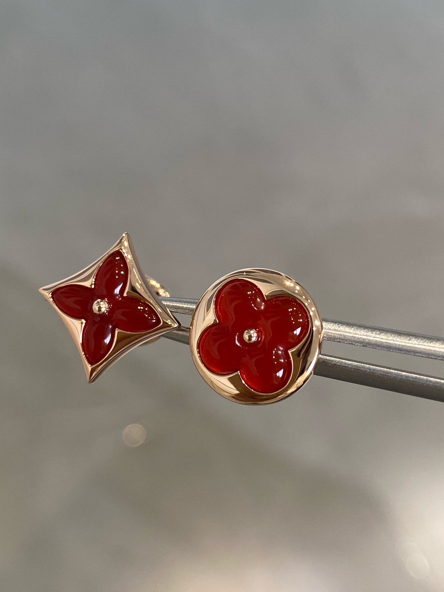 [Agudo Jewelry]STAR AND SUN PINK GOLD CARNELIAN STUD EARRINGS