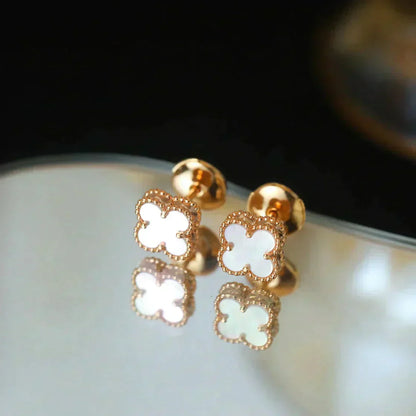 [Agudo Jewelry]CLOVER MINI 9.5MM WHITE MOP EARRINGS