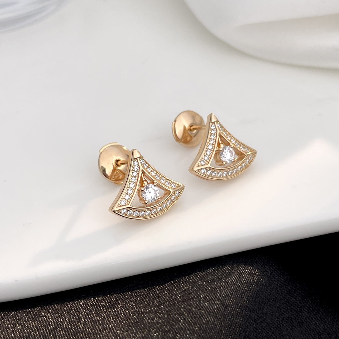 [Agudo Jewelry]DREAM MINI DIAMOND STUD EARRINGS