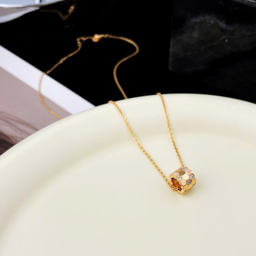 [Agudo Jewelry]BEE MINI PEDANT DIAMOND NECKLACE