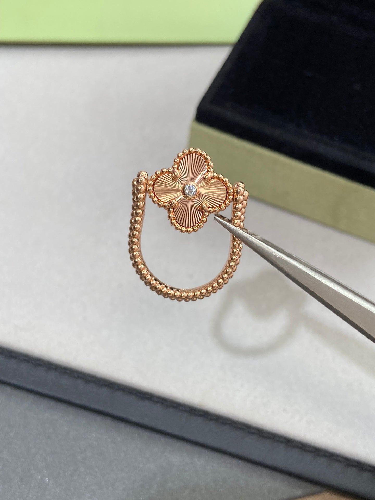 [Agudo  Jewelry]CLOVER RIVERSIBLE ROSE GOLD RING