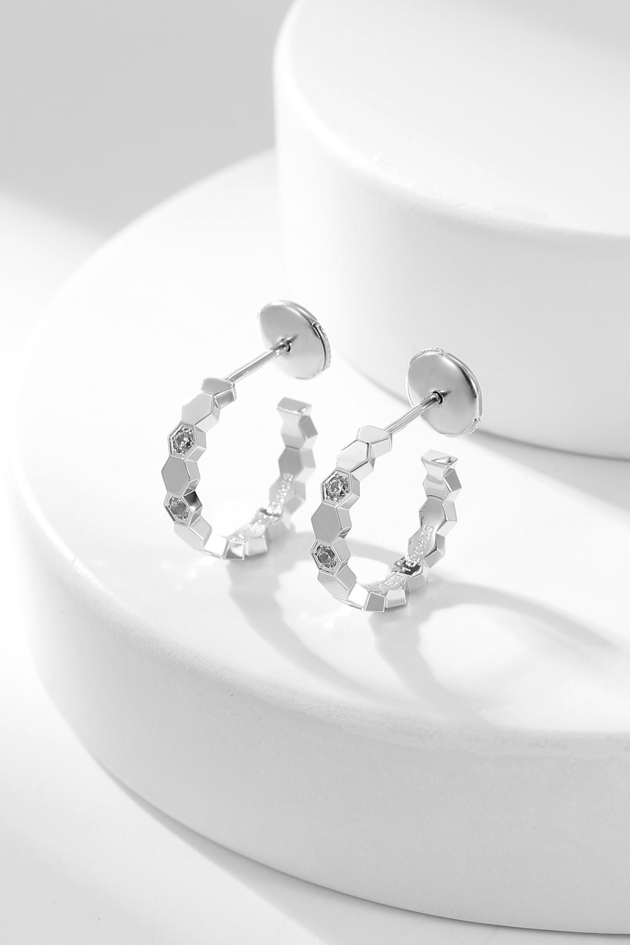 [Agudo Jewelry]BEE LOVE DIAMOND HOOP EARRINGS