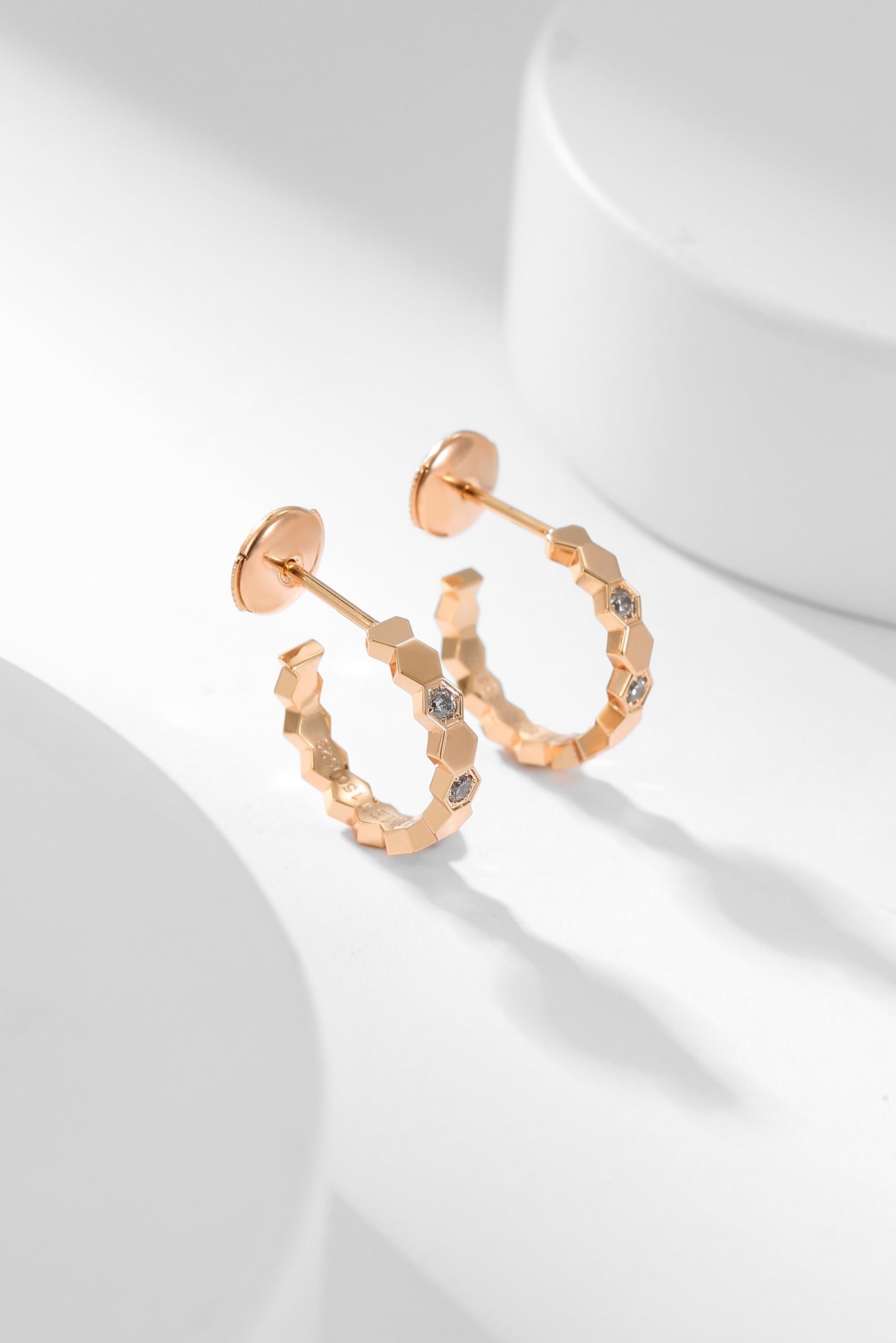 [Agudo Jewelry]BEE LOVE DIAMOND HOOP EARRINGS