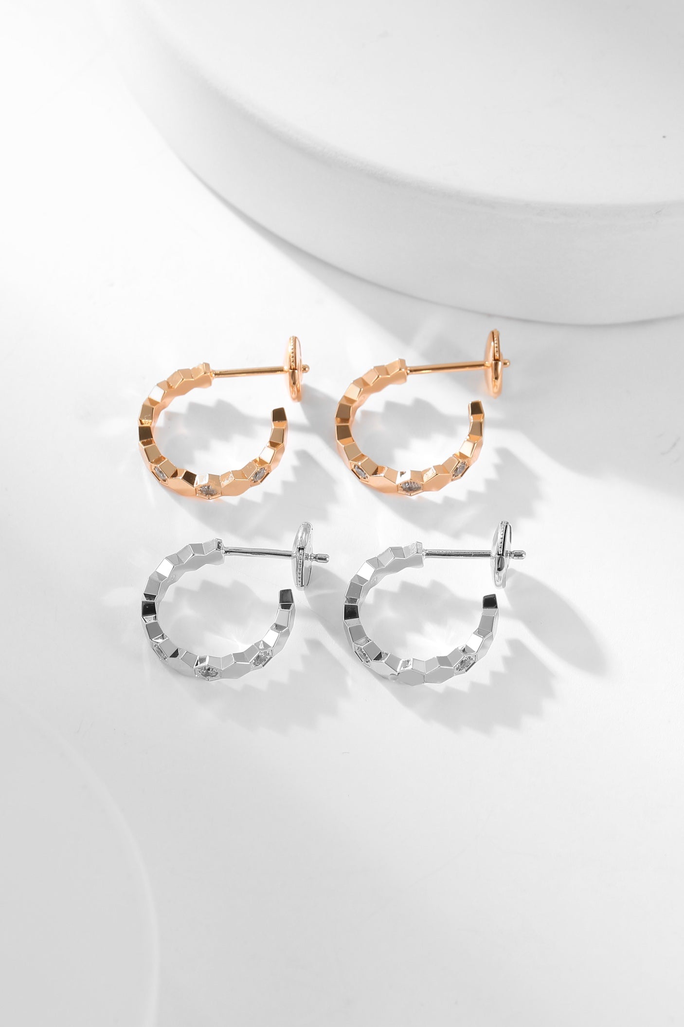 [Agudo Jewelry]BEE LOVE DIAMOND HOOP EARRINGS