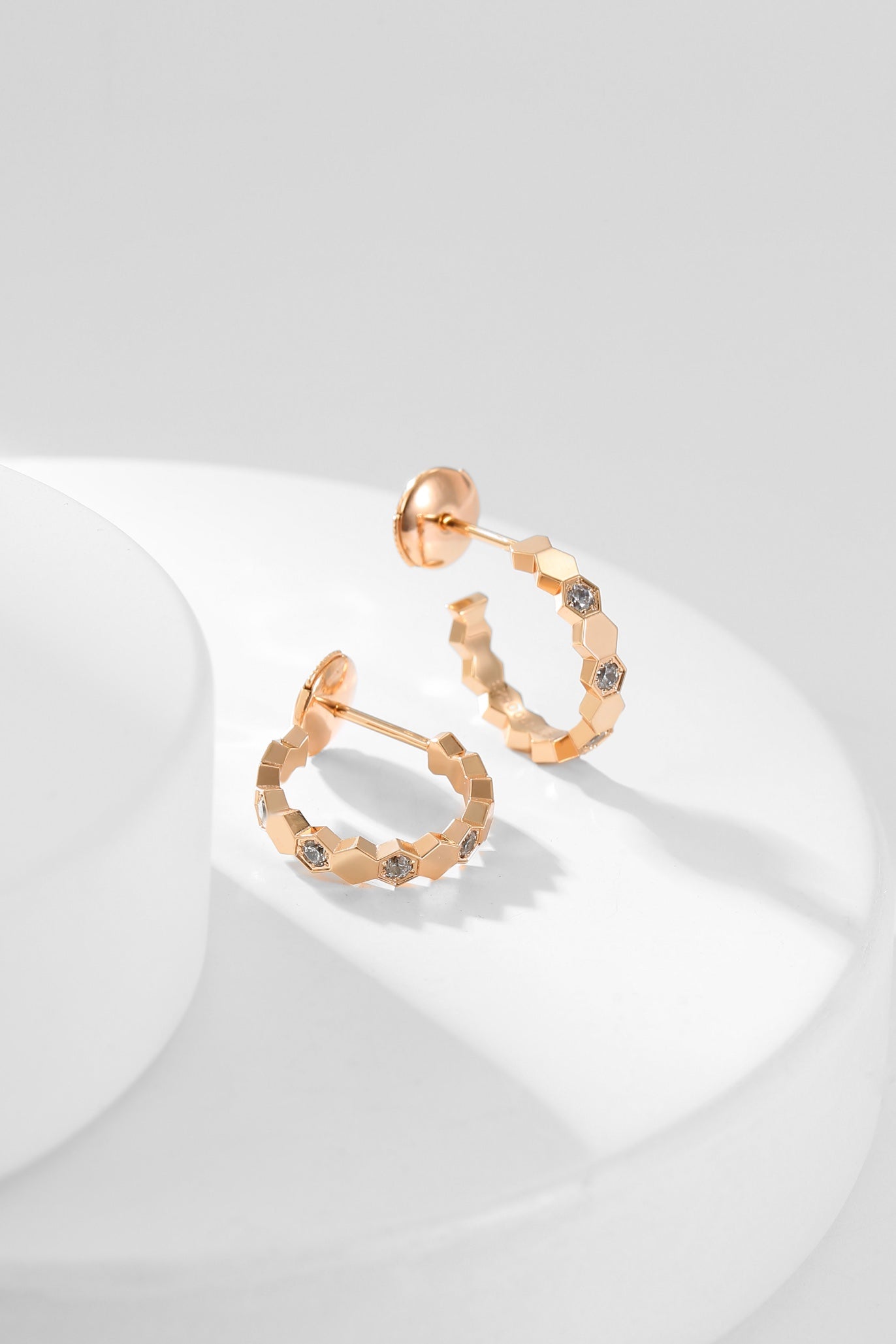 [Agudo Jewelry]BEE LOVE DIAMOND HOOP EARRINGS