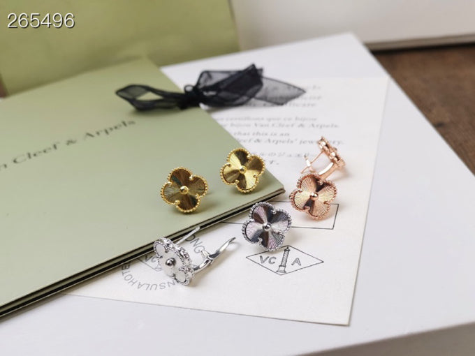 [Agudo Jewelry]CLOVER MEDIUM STUD EARRINGS