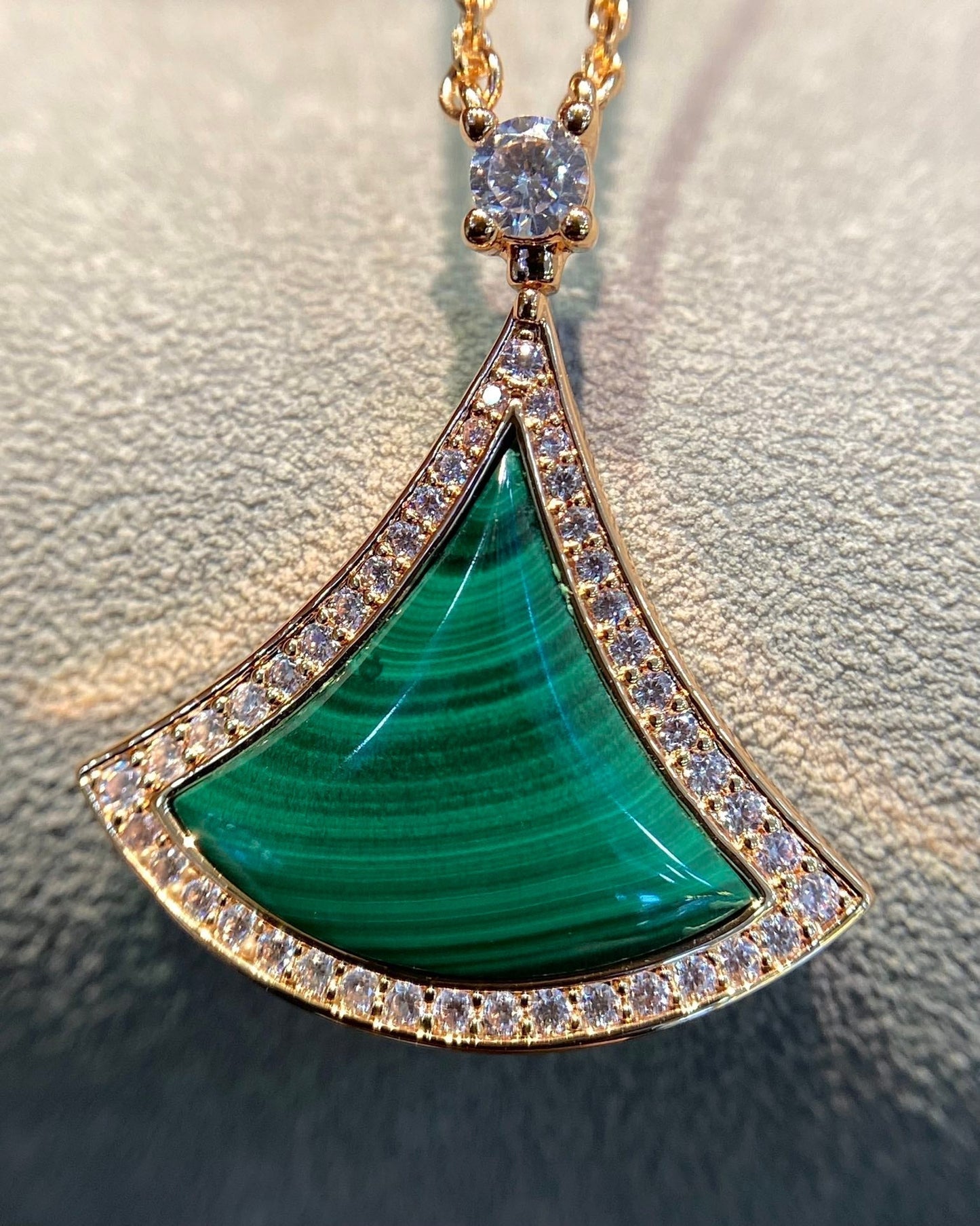 [Agudo Jewelry]DREAM MALACHITE DIAMOND PAVED PINK GOLD NECKLACE