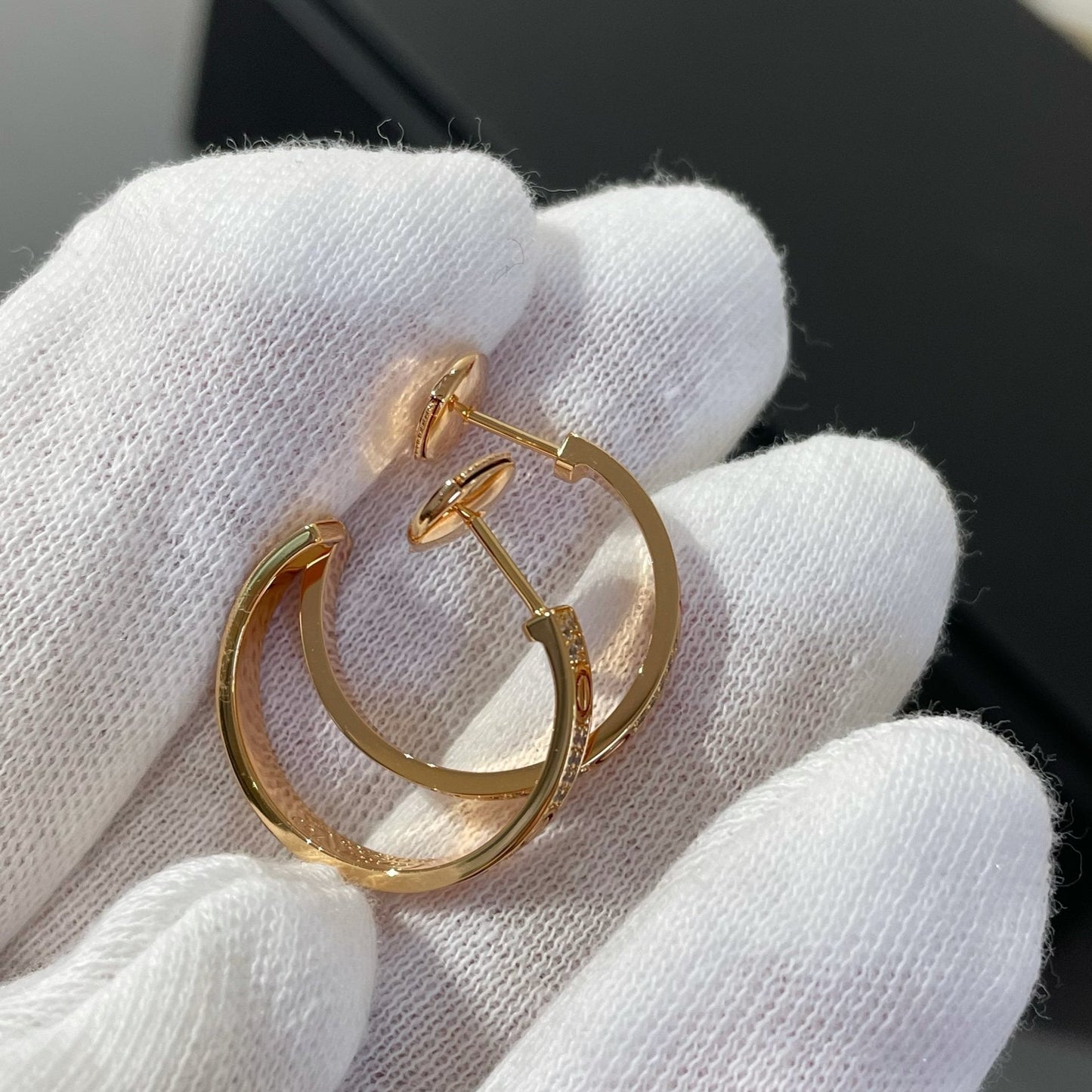 [Agudo Jewelry]LOVE DIAMOND PINK GOLD HOOP EARRINGS