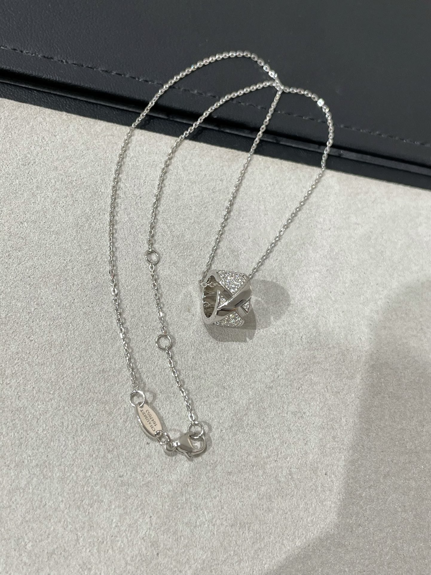 [Agudo Jewelry]LIENS EVIDENCE DIAMOND PAVED NECKLACE