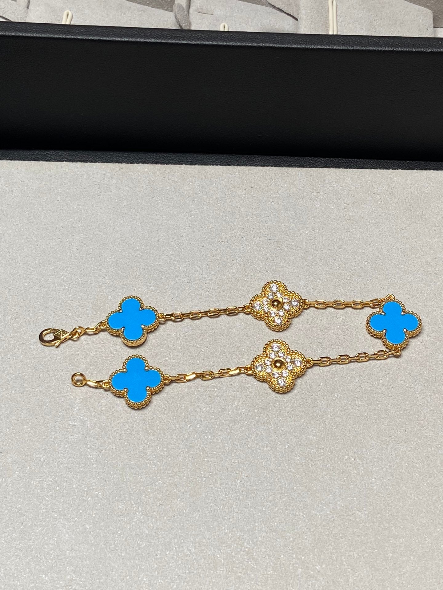 [Agudo Jewelry]CLOVER 5 MOTIF BLUE CHALCEDONY DIAMOND GOLD BRACELET