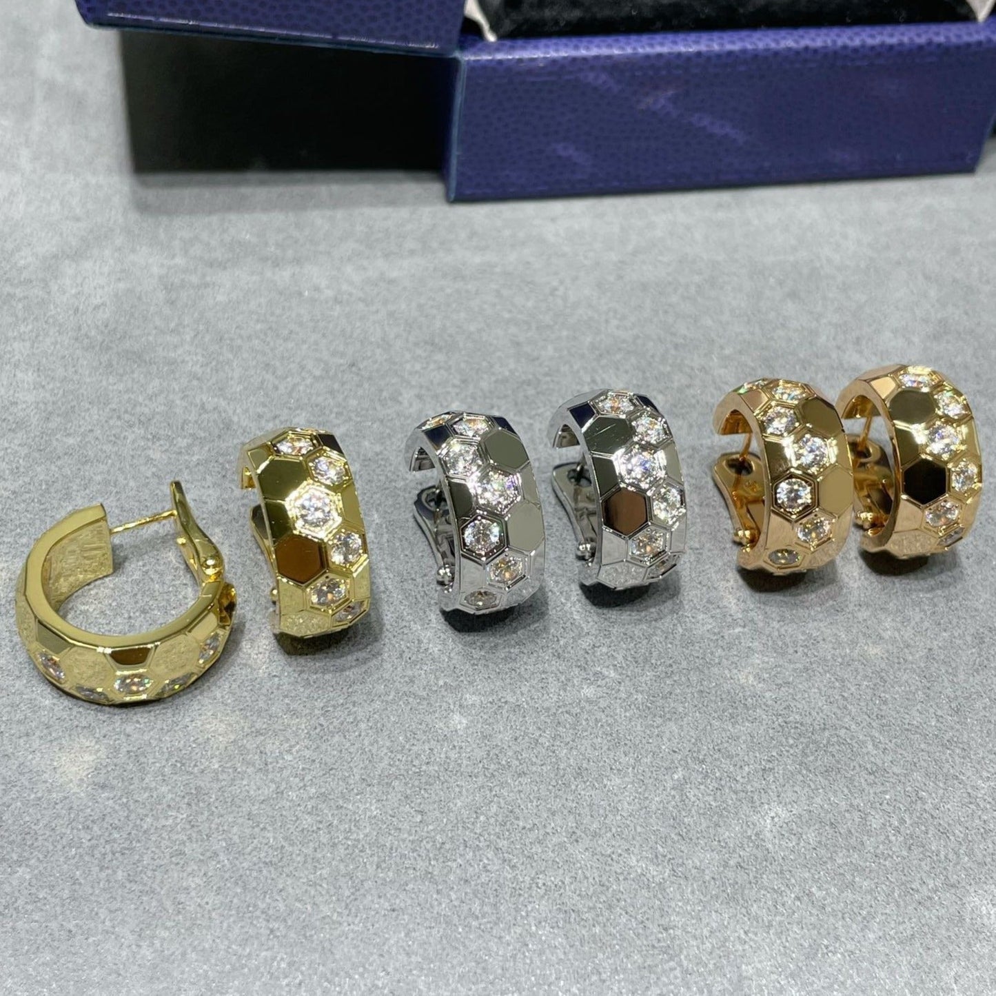 [Agudo Jewelry]BEE LOVE DIAMOND HOOP EARRINGS