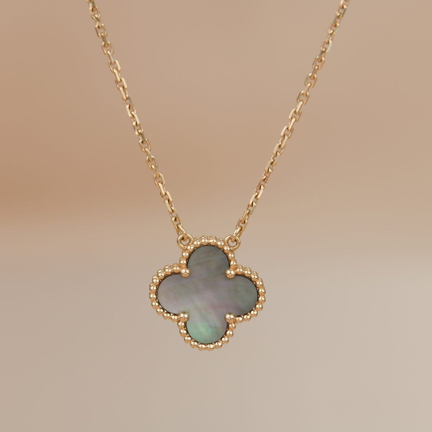 [Agudo Jewelry]CLOVER 15MM  GRAY MOTHER OF PEARL NECKLACE