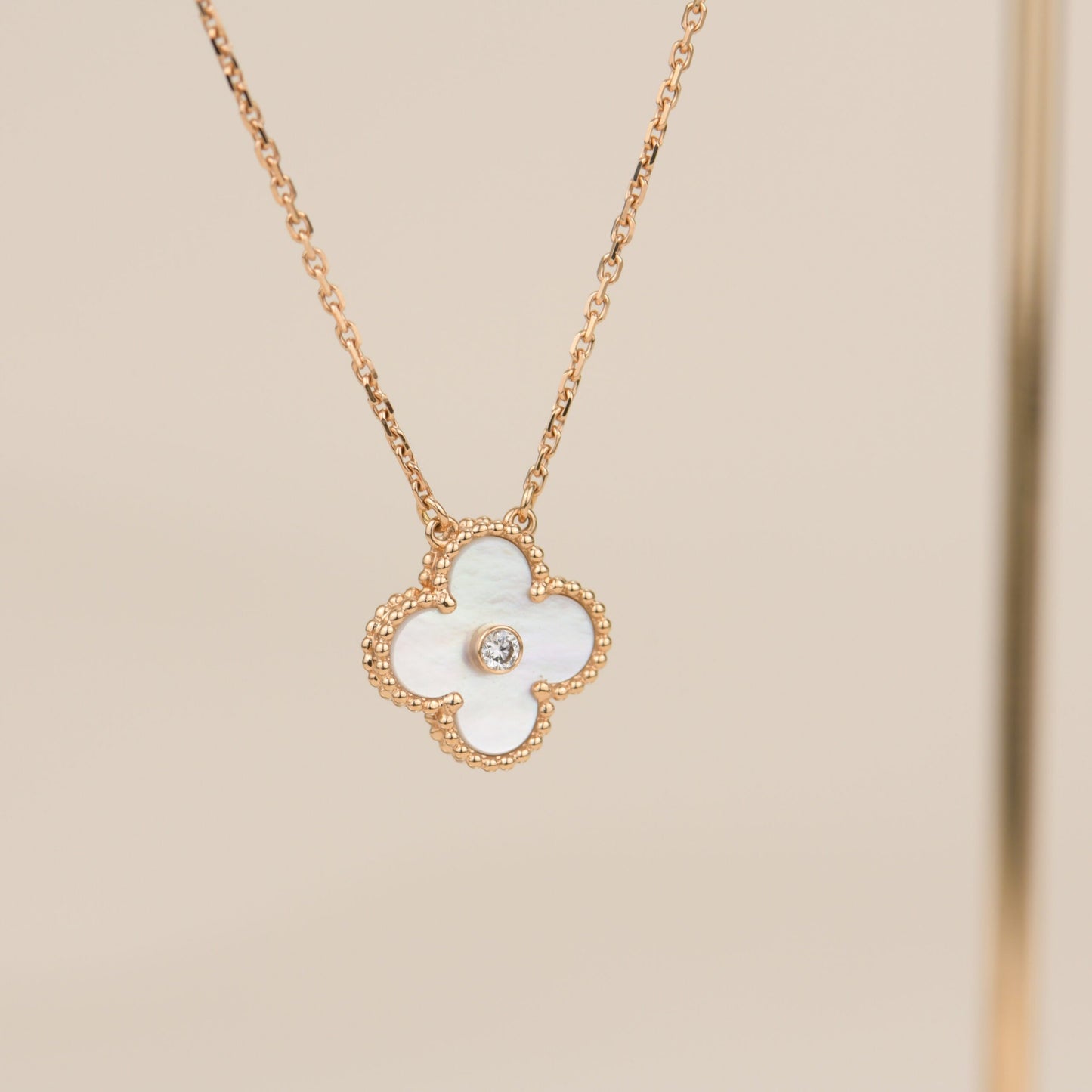 [Agudo Jewelry]CLOVER 15MM DIAMOND WHITE FRITILLARIA NECKLACE