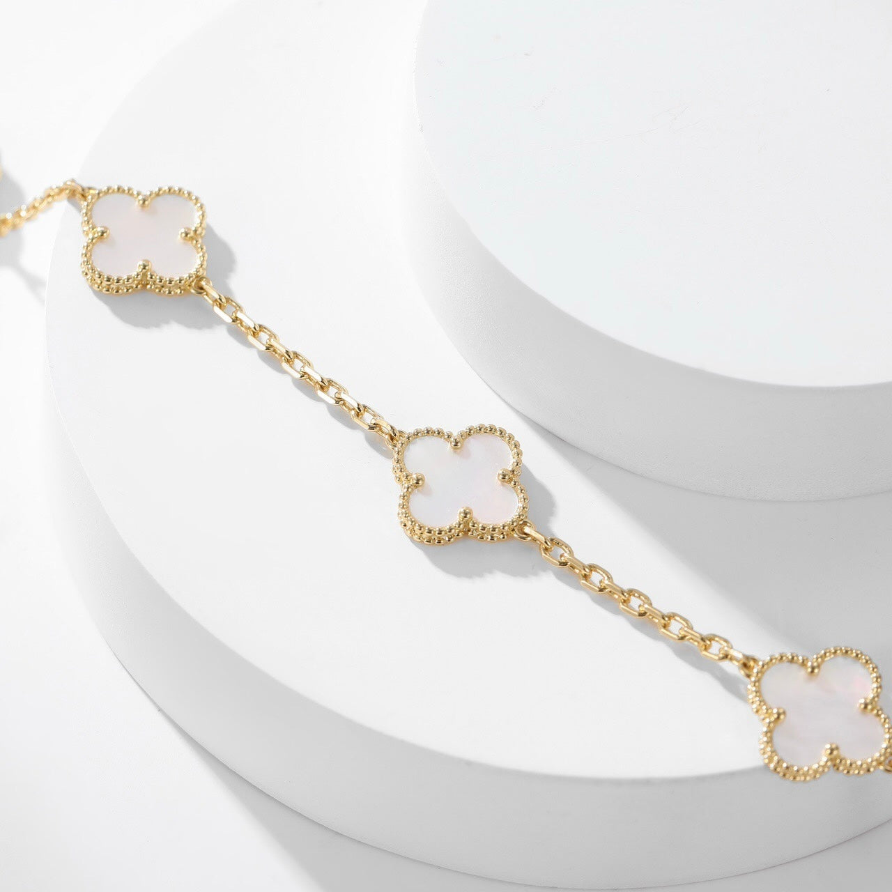 [Agudo Jewelry]CLOVER 10 MOTIFS WHITE MOTHER OF PEARL NECKLACE