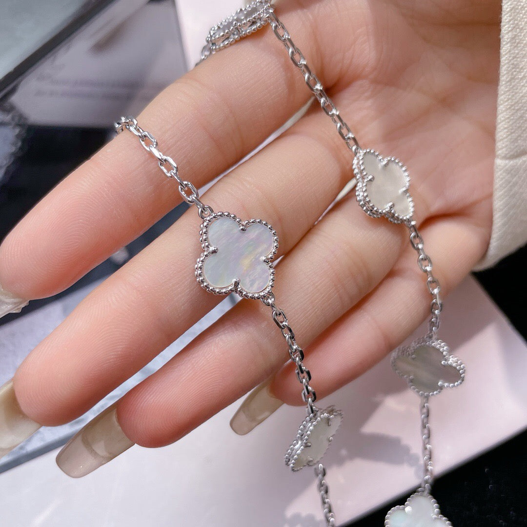 [Agudo Jewelry]CLOVER 10 MOTIFS WHITE MOTHER OF PEARL NECKLACE