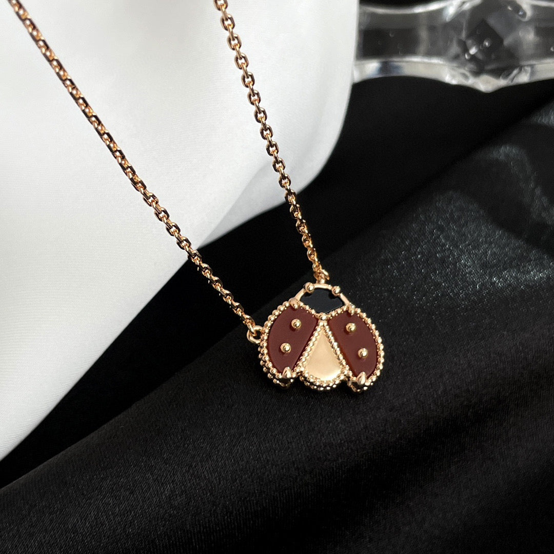 [Agudo Jewelry]LUCKY  CARNELIANS LADYBUG NECKLACE