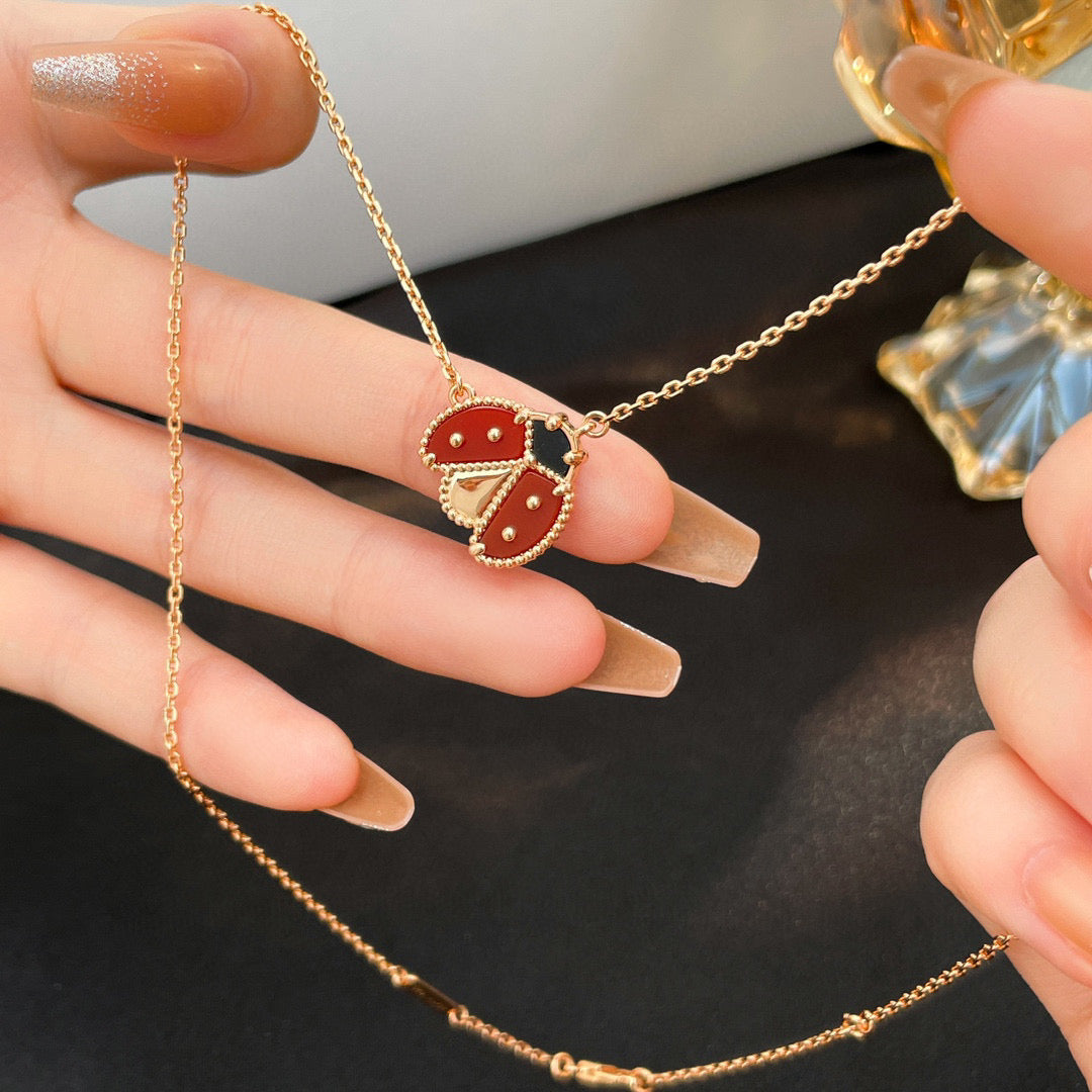 [Agudo Jewelry]LUCKY  CARNELIANS LADYBUG NECKLACE