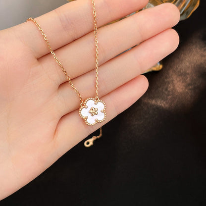 [Agudo Jewelry]LUCKY  WHITE MOP  PLUM BLOSSOM NECKLACE