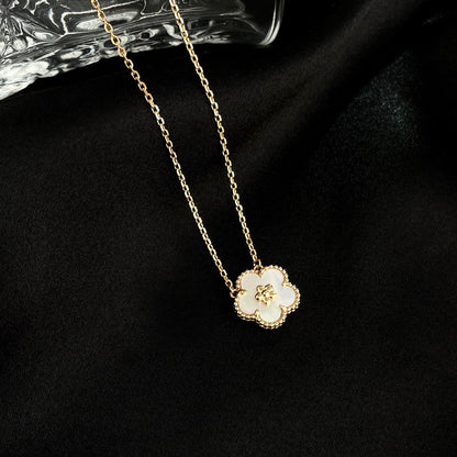 [Agudo Jewelry]LUCKY  WHITE MOP  PLUM BLOSSOM NECKLACE