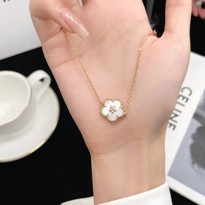 [Agudo Jewelry]LUCKY WHITE MOP PLUM BLOSSOM  BRACELET