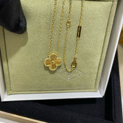 [Agudo Jewelry]CLOVER 15MM LASER NECKLACE