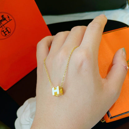 [Agudo Jewelry]H WHITE SQUARE GOLD NECKLACE