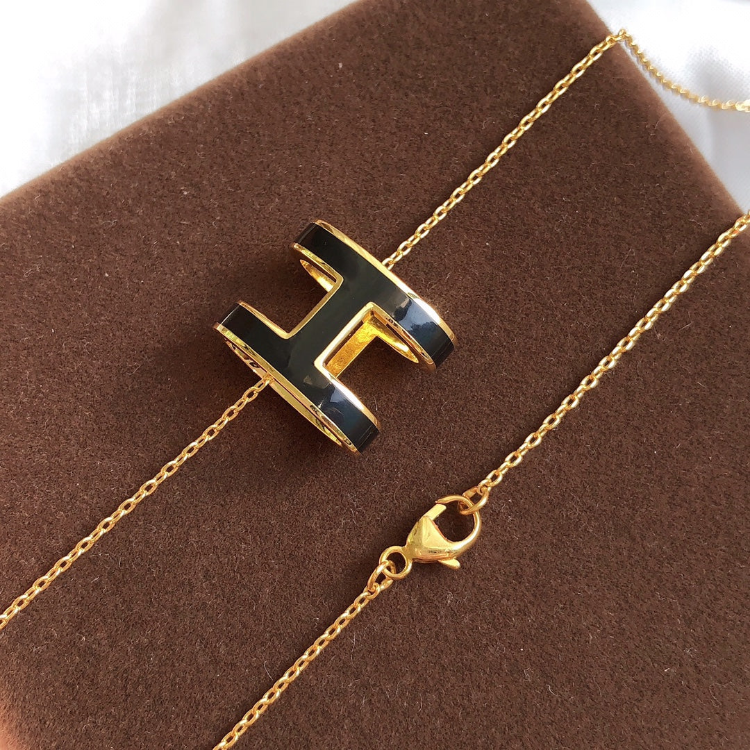 [Agudo Jewelry]HM CLIC BLACK ENAMEL GOLD NECKLACE