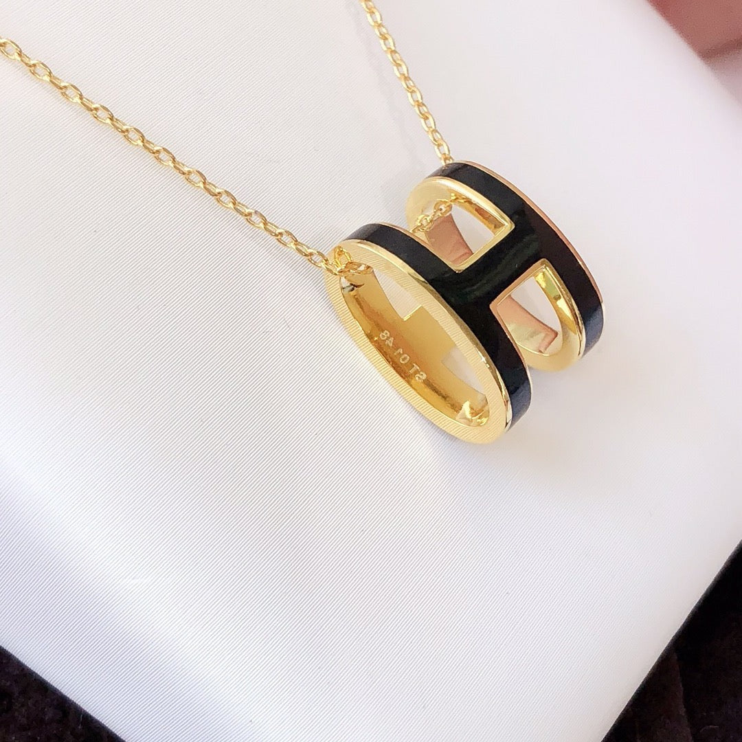 [Agudo Jewelry]HM CLIC BLACK ENAMEL GOLD NECKLACE