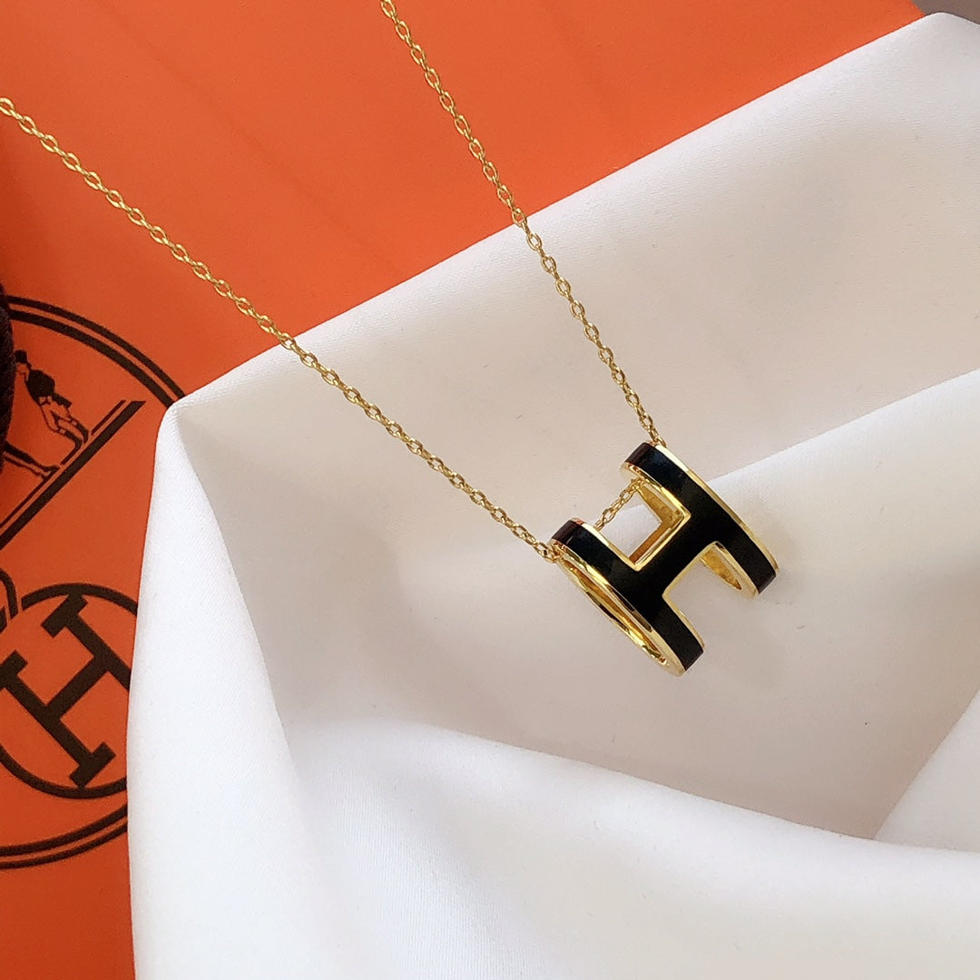 [Agudo Jewelry]HM CLIC BLACK ENAMEL GOLD NECKLACE