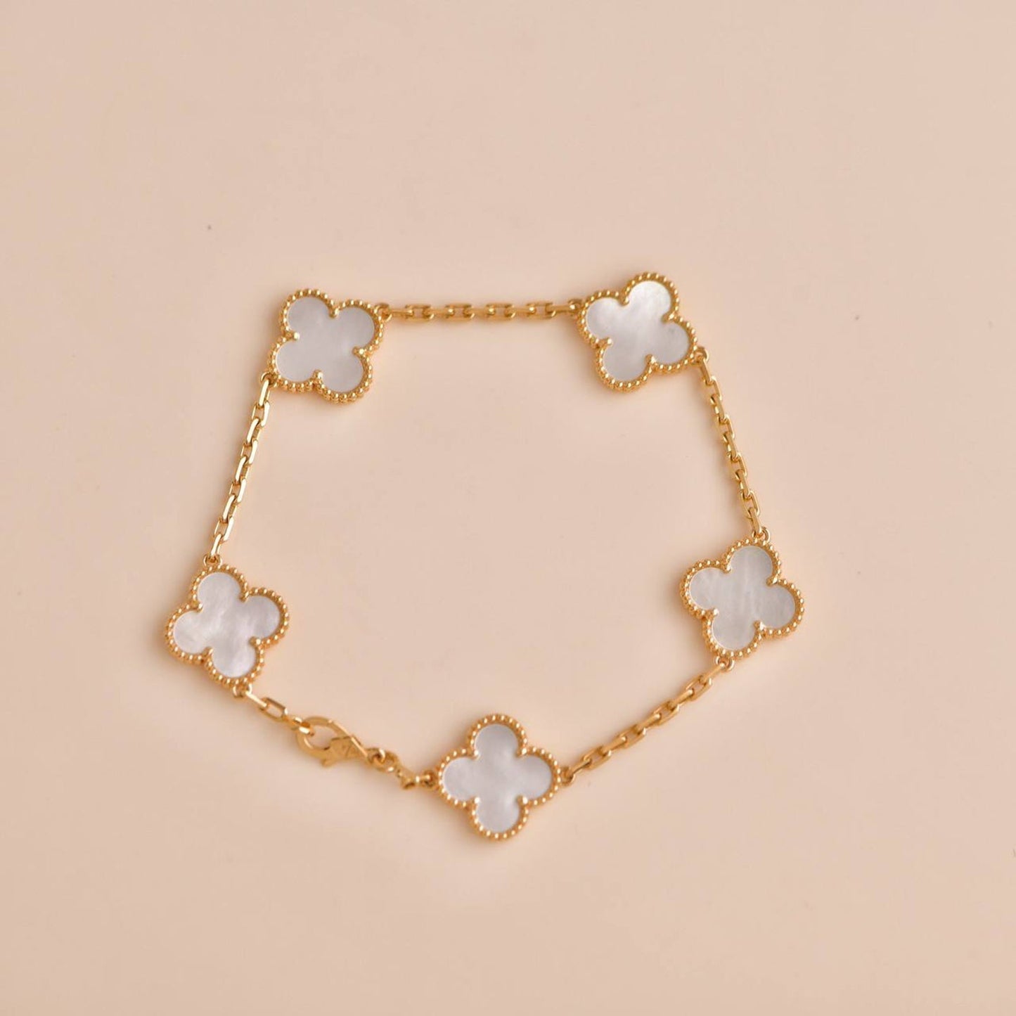 [Agudo Jewelry]CLOVER  5 MOTIF WHITE MOP BRACELET