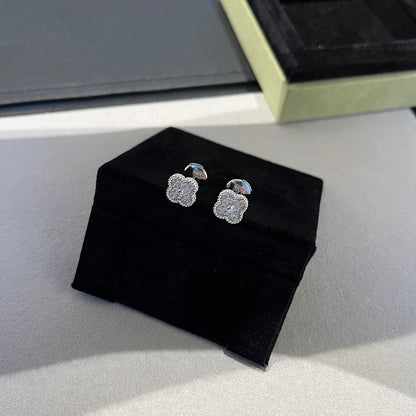 [Agudo Jewelry]CLOVER MINI DIAMOND STUD EARRINGS