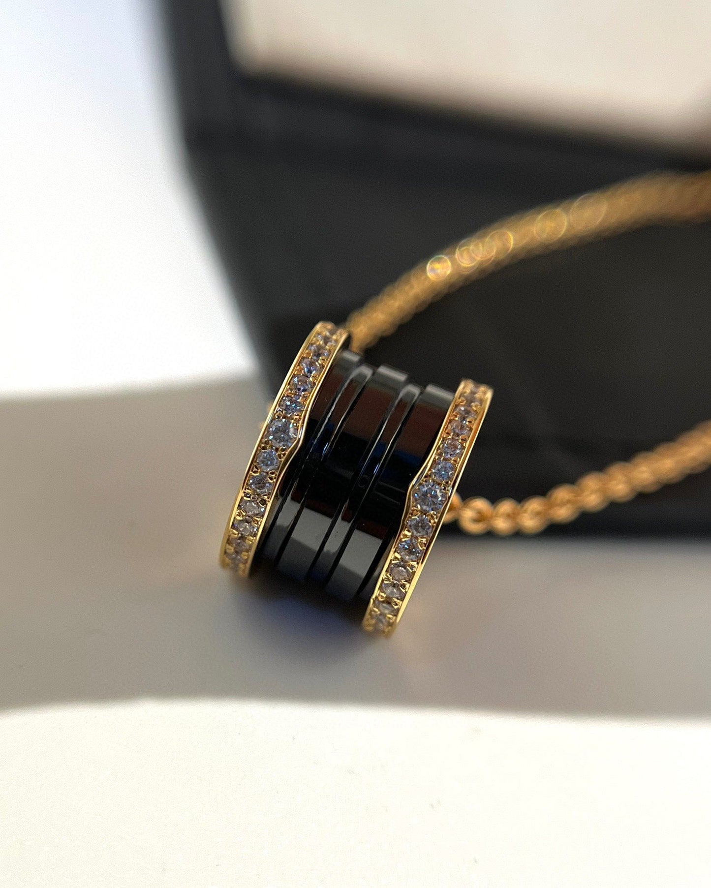 [Agudo Jewelry]ZERO 1 BLACK CERAMIC DIAMOND PINK GOLD NECKLACE