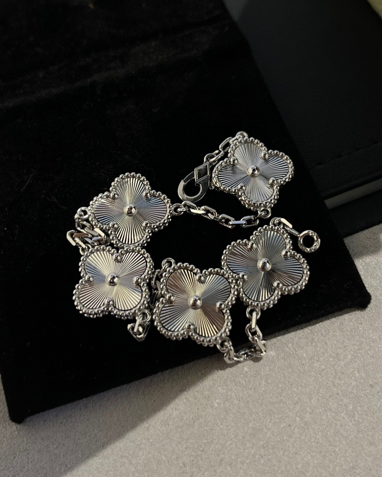 [Agudo Jewelry]CLOVER SILVER 5 MOTIFS BRACELET